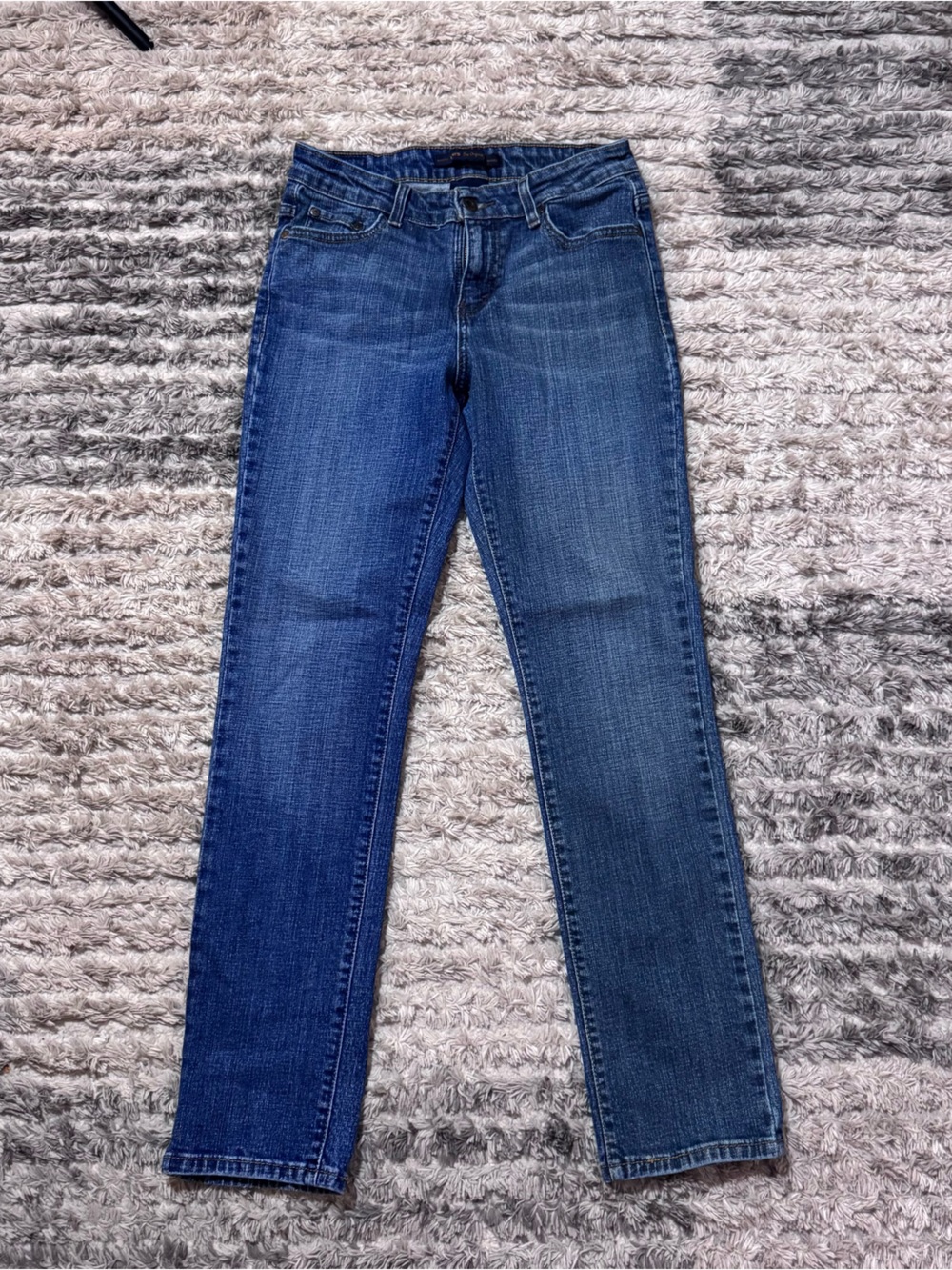 Levi's The Original Mid Rise Skinny Medium Blue Straight-Leg Women's Jeans